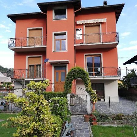La Rosa Rossa Apartment Cambiasca Ngoại thất bức ảnh